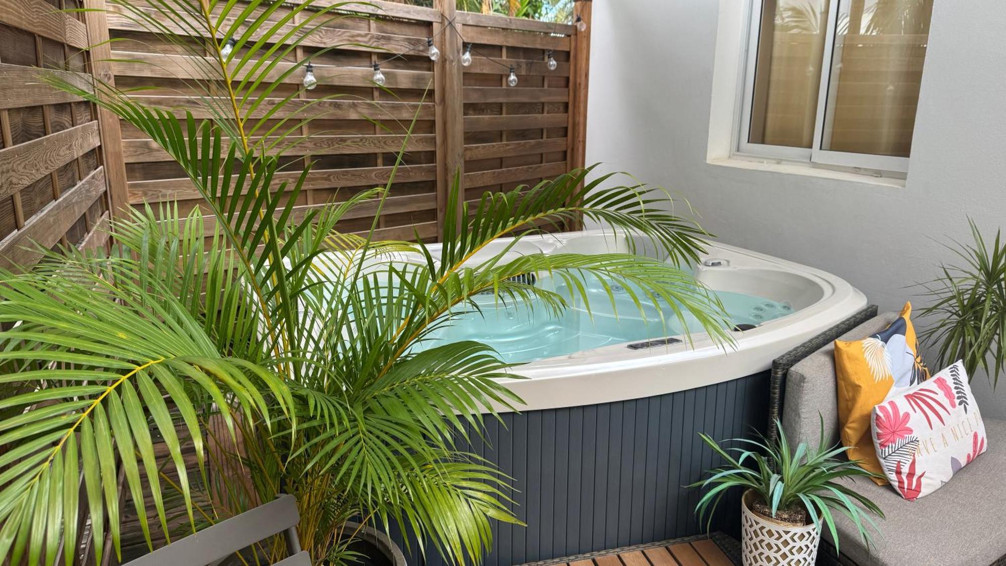 Le Plumeria - T1 Avec Un Spa Privatif Saint-Denis Exterior foto